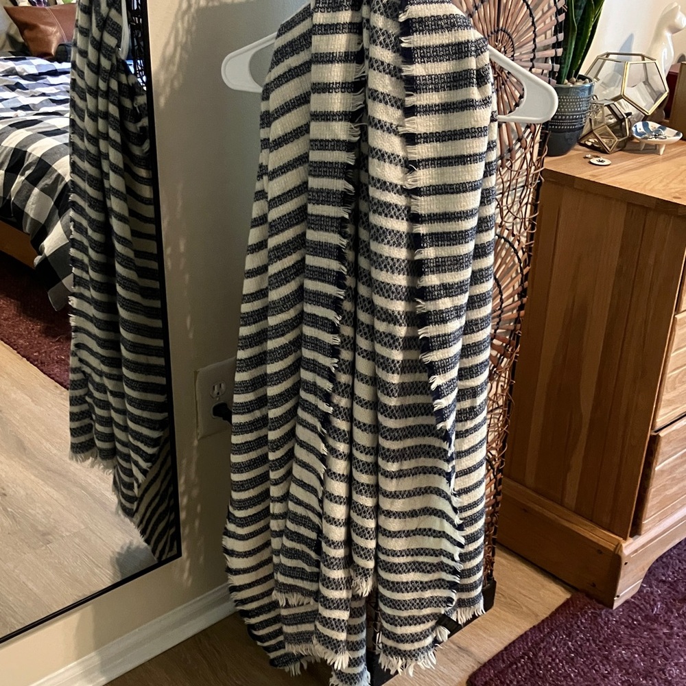 Striped Blue and White stripe blanket Scarf